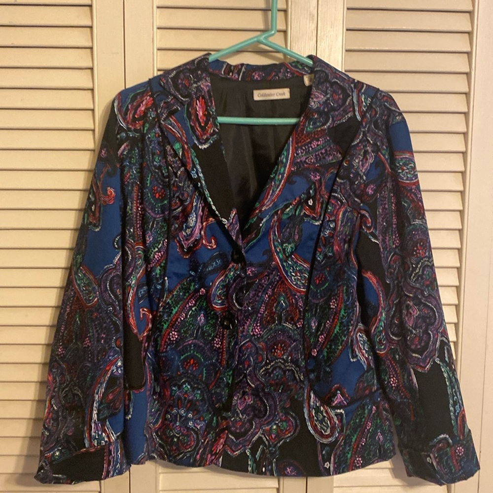Lightweight spring jacket w/2 buttons.